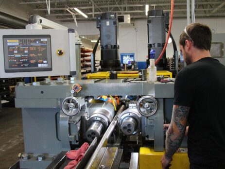 Rolled Threads Unlimited Working using a thread rolling machine